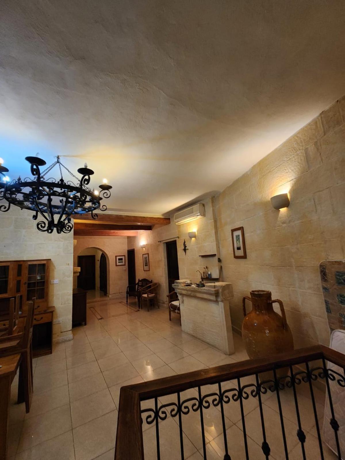 Pool And Fun In Gozo, Great Place To Relax And Enjoy Nature Ghajn il-Kbira  Bagian luar foto